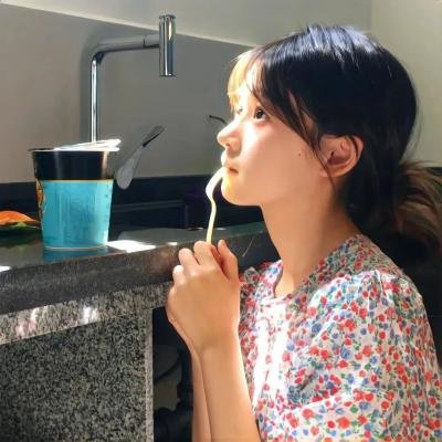 蓝色马蹄莲